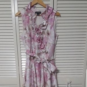 Jessica Howard Floral dress